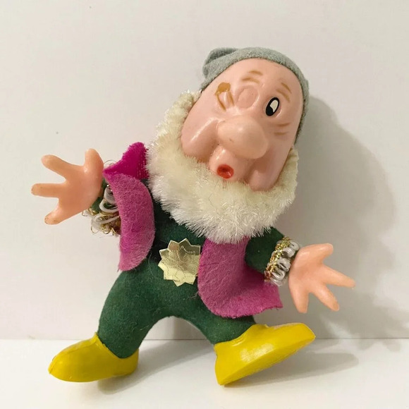Vtg Snow White Dwarf 6 Dwarfs Disney Christmas Ornaments Hong Kong Flaws - Picture 2 of 16